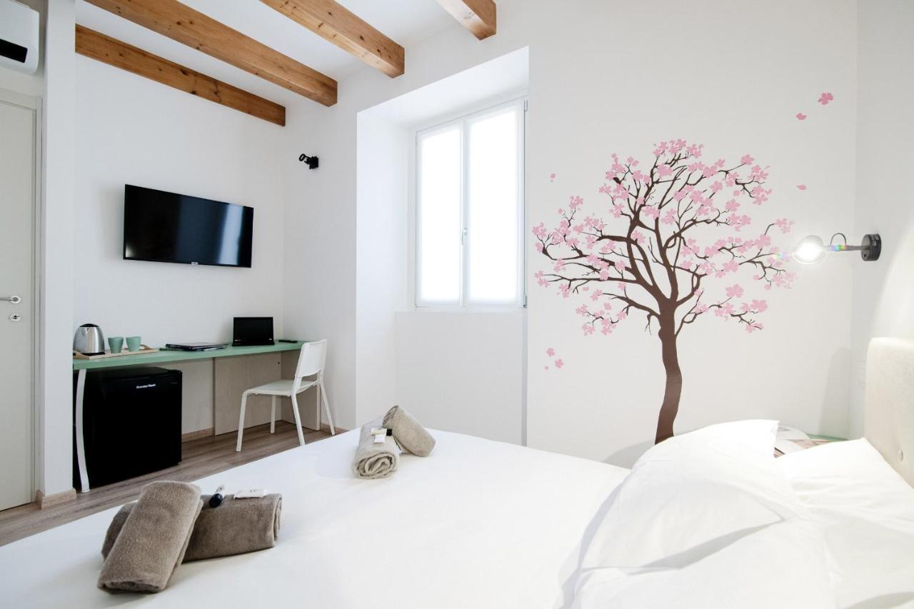 Spazio 77 - The House Of Travelers Gasthof